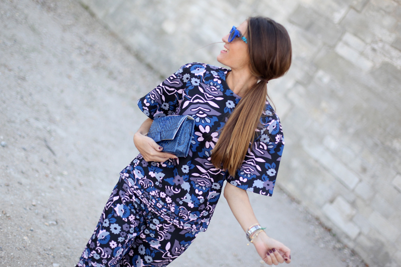 PFW . TUILERIES IN BLUE-86510-bartabacmode