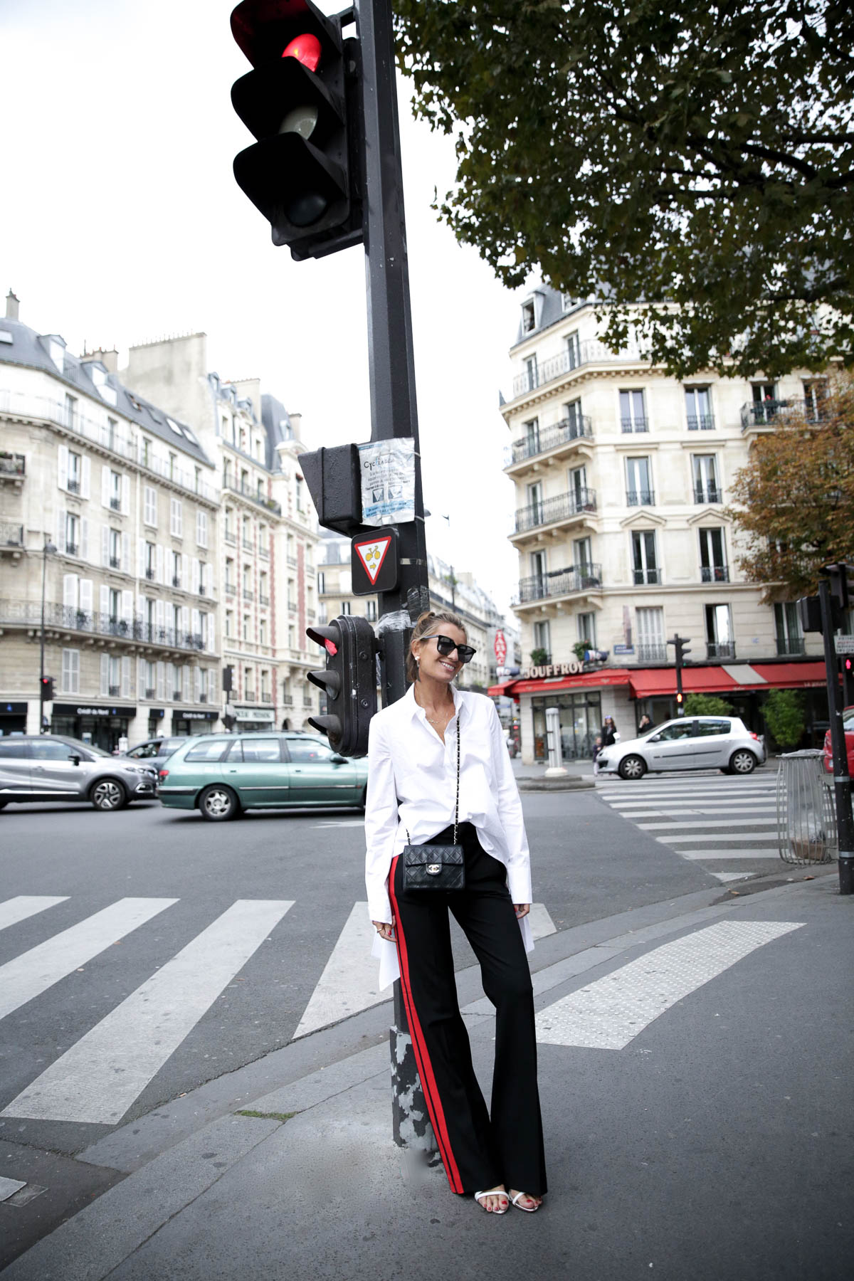 bartabac-blog-paris-fashion-week-oversize-camisa-chanel-look-outfit-moda-blogger-21