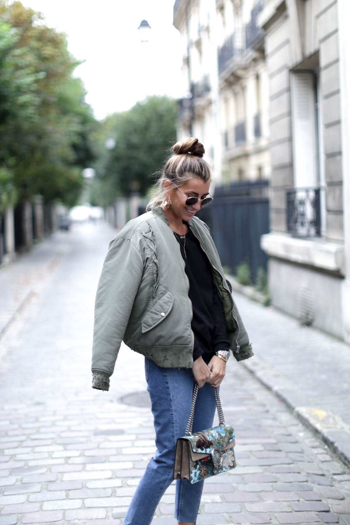bartabac-paris-sudadera-mon-amour-a-bicyclette-pfw-fashion-week-pijama-pyjama-gucci-celine-outfit-moda-blogger-7