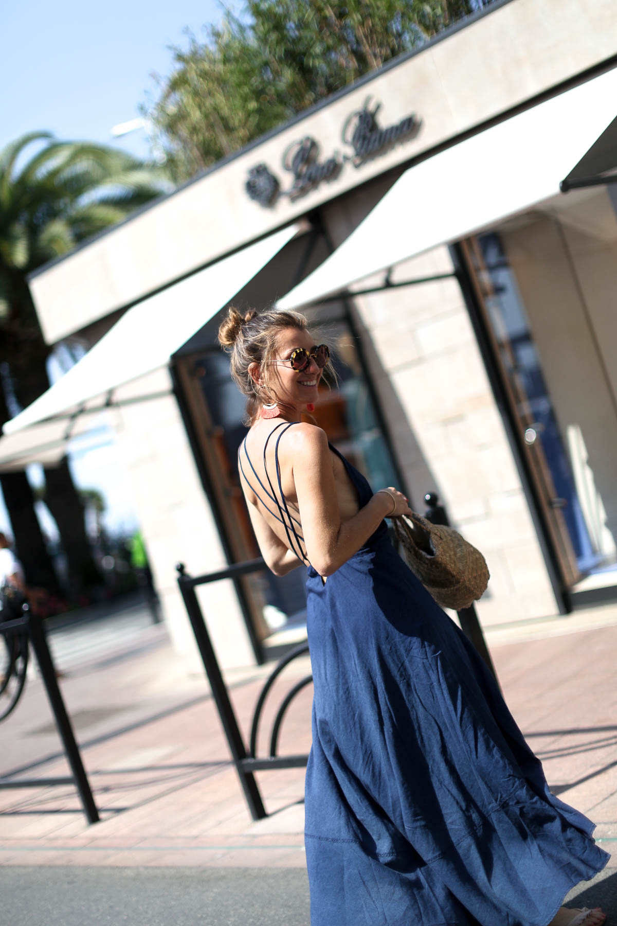 BLUE IN CANNES-101444-bartabacmode